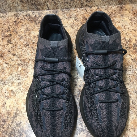 Yeezy 380 Onyx - Picture 1 of 4